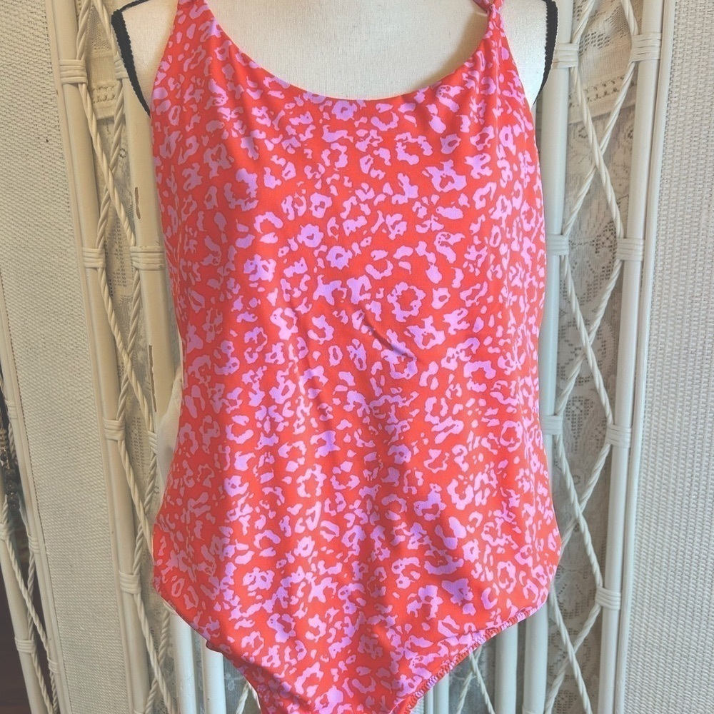Athleta Swimsuit One Piece Coral Leopard Print Keyhole Back size XL - Picture 2 of 16